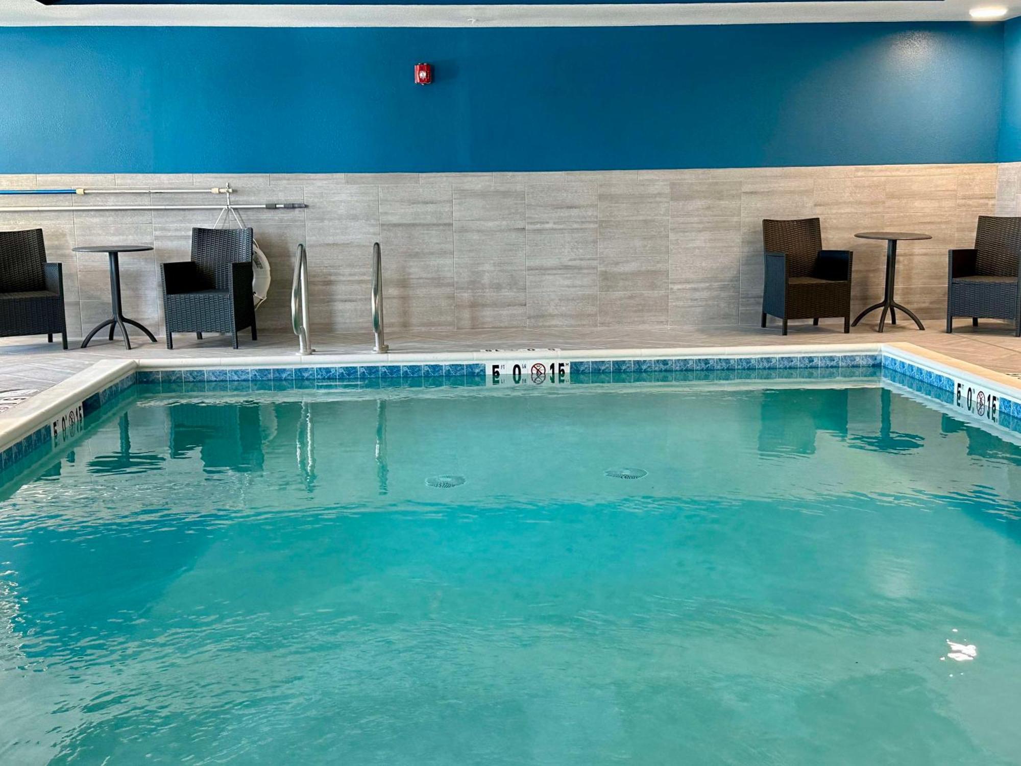 Hampton Inn & Suites Lathrop Buitenkant foto