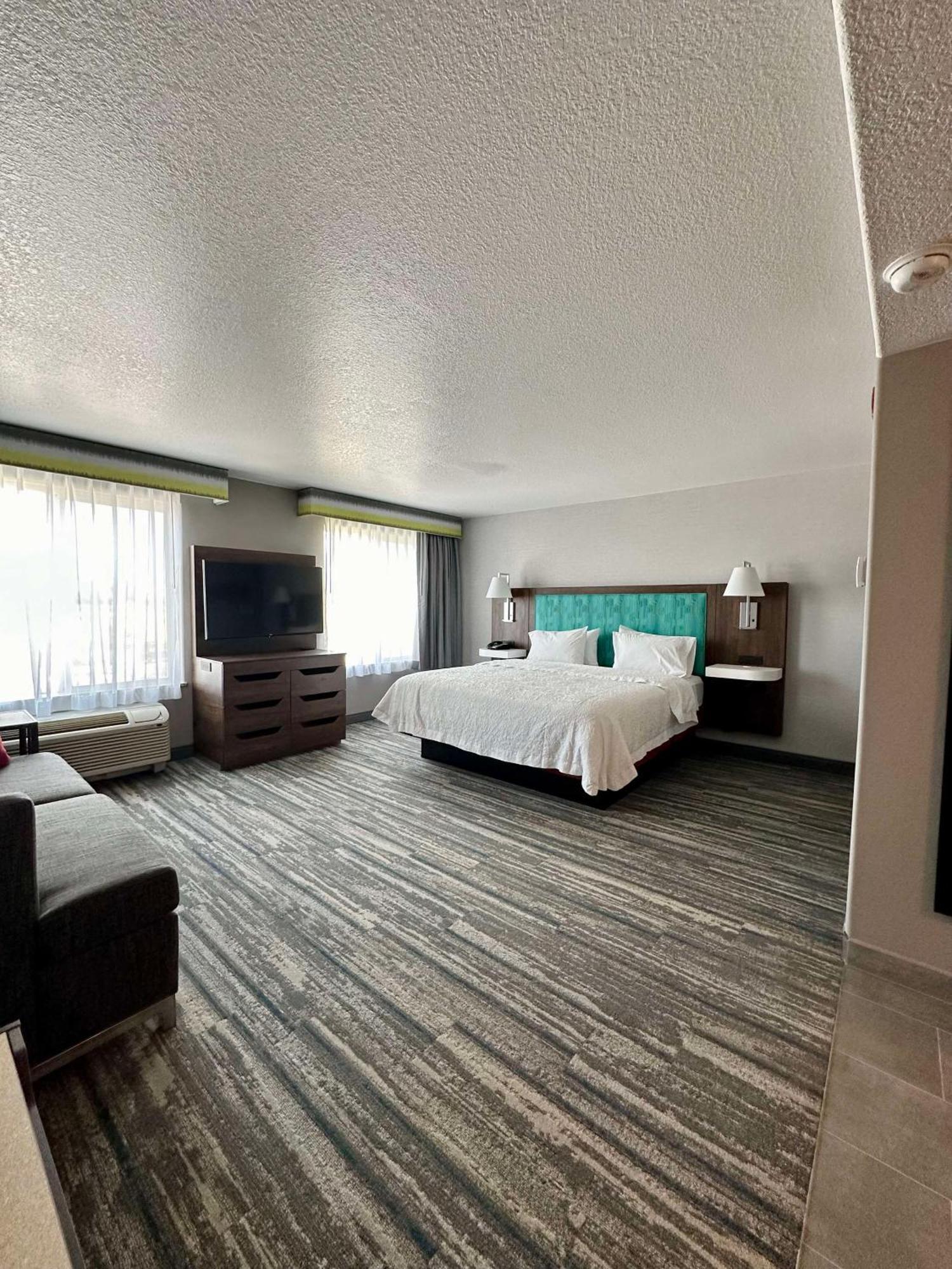 Hampton Inn & Suites Lathrop Buitenkant foto