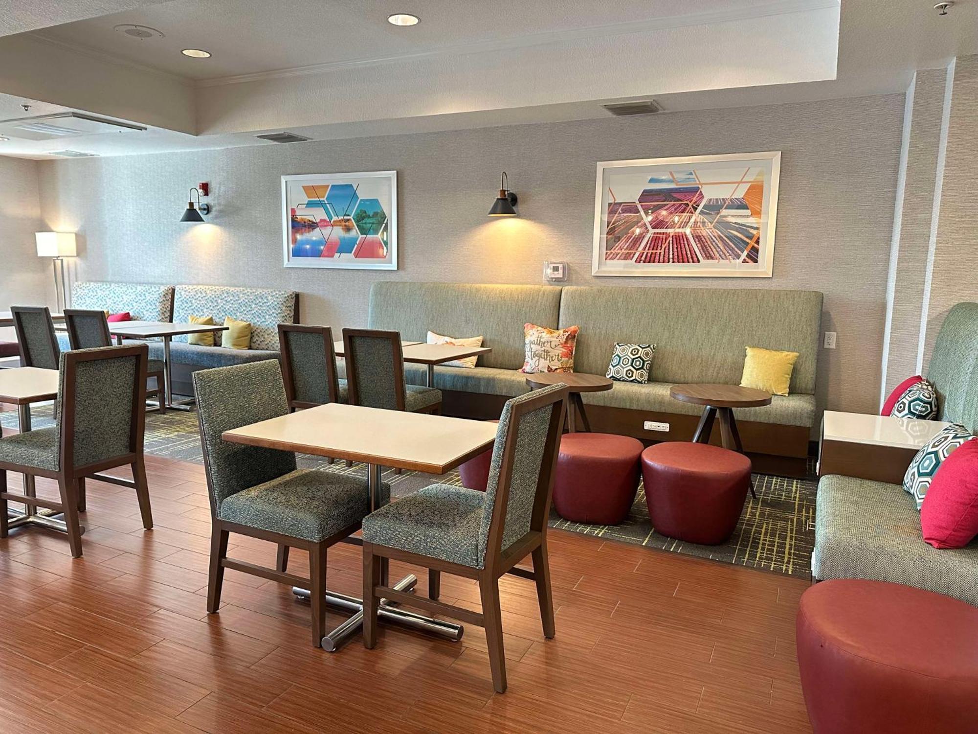 Hampton Inn & Suites Lathrop Buitenkant foto