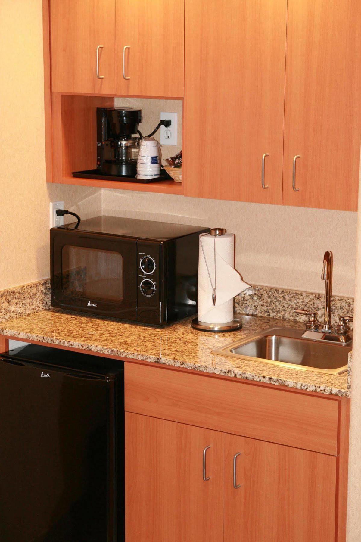 Hampton Inn & Suites Lathrop Kamer foto